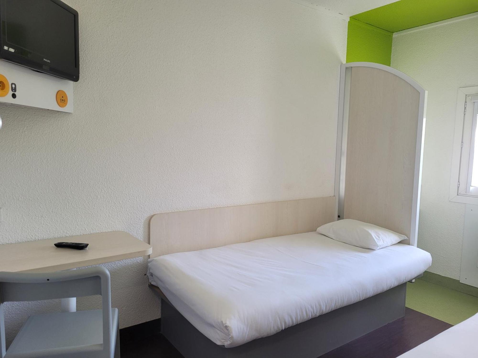 Hotel Tip Ex F1 Cambrai